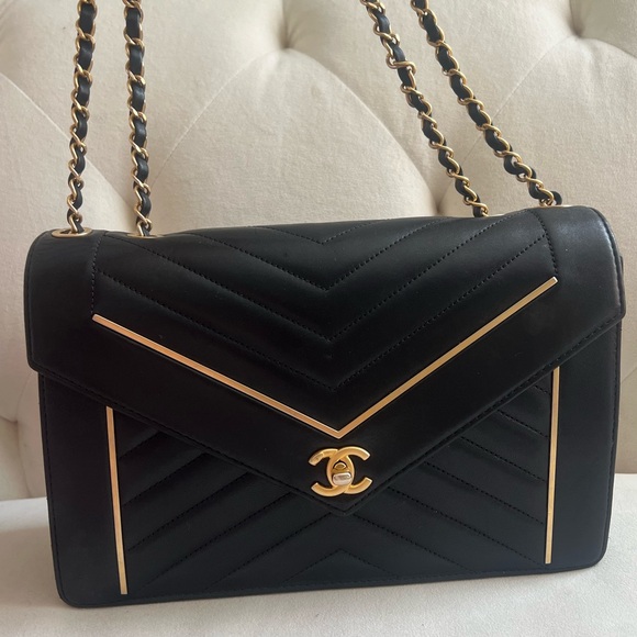 Chanel Chevron Envelope Flap Bag - Picture 2 of 8